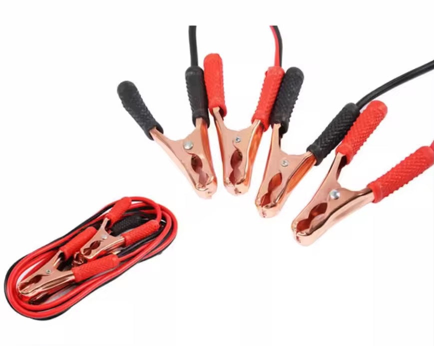 Kit de Emergencia para Carro en Estuche Tipo Llanta – Cono Plegable, Cables de Arranque, Eslinga de Remolque y Herramientas