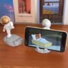 Holder Escritorio Astronauta P7: Soporte para Celular Decorativo y Funcional